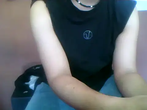 pupihot's cam snapshot