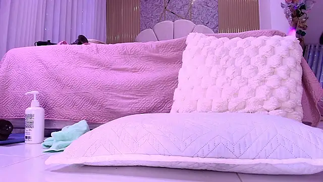 aisha_sh's cam snapshot