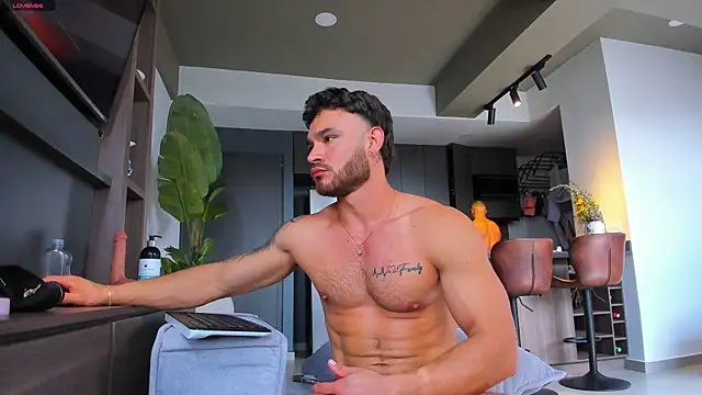 Maximo_Marcelo live sex cam