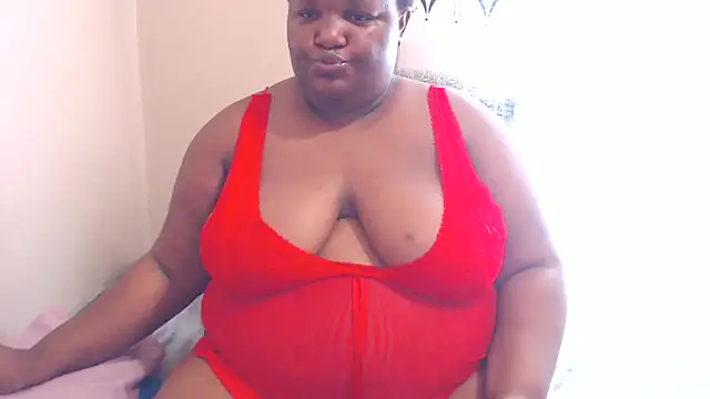 ChubbyBoobsxxx's cam snapshot