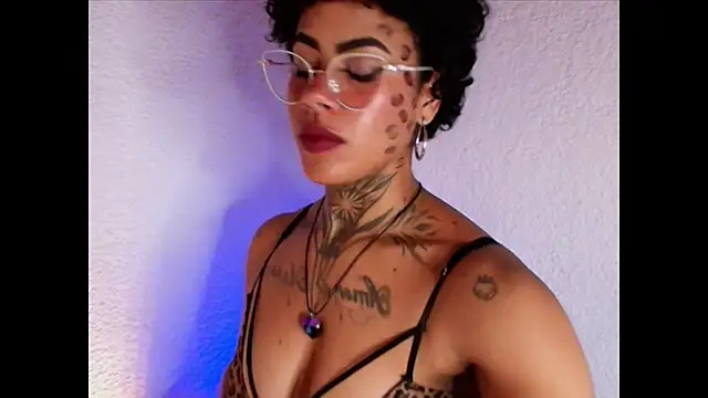 Canela_Osada_'s cam snapshot