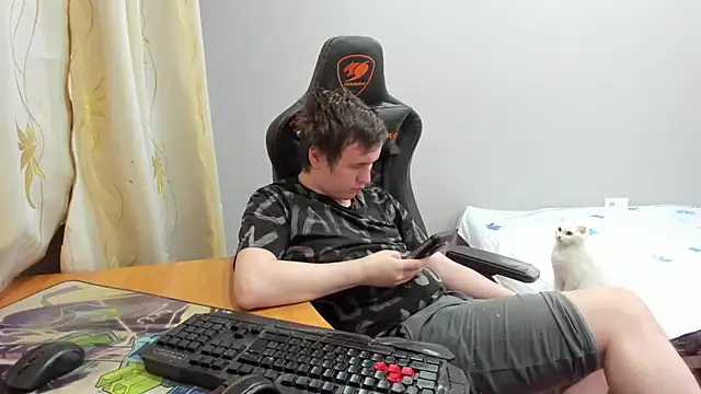 iliaskrislove live sex cam