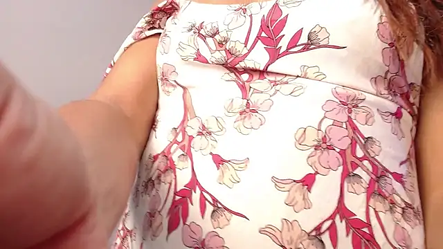 chloe_peach_'s cam snapshot