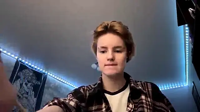 CutieGoga's cam snapshot