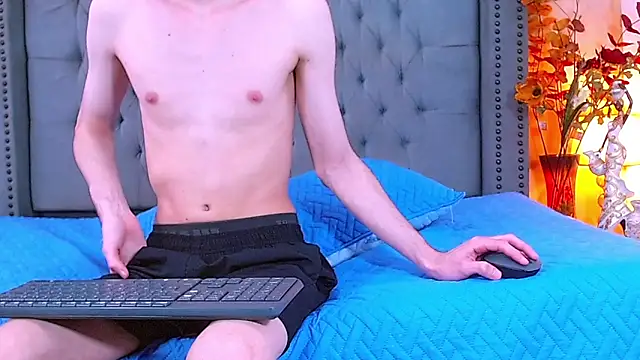 Luke_Carter's cam snapshot