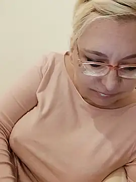 VikaKing's cam snapshot