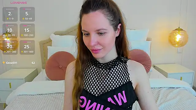 MonaRicci's cam snapshot