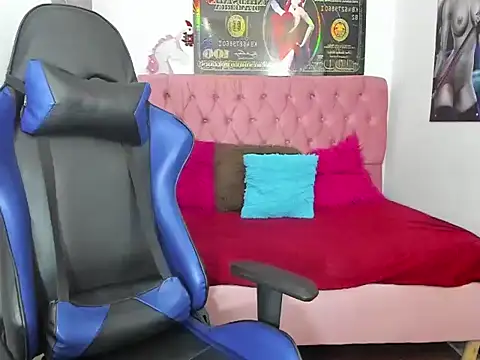 EmmaMaels's cam snapshot