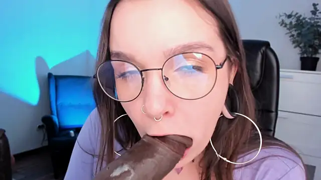 Ooops_Boobss's cam snapshot