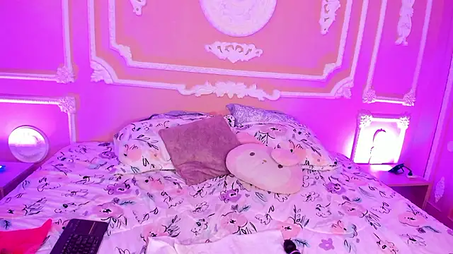 SaraPhine's cam snapshot