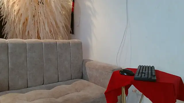 emy1609's cam snapshot