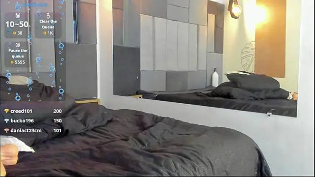 LiamNovak live sex cam