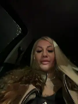 AlmaRusell's cam snapshot