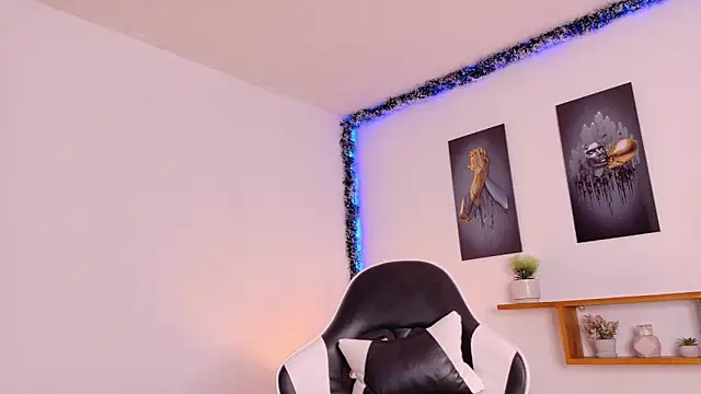 pocahontas_moon_'s cam snapshot