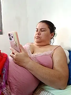 yaneth_'s cam snapshot