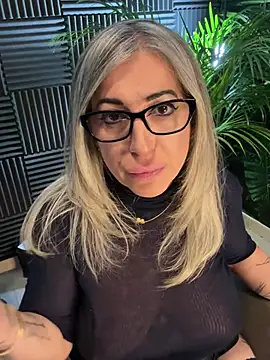 SexyVic_69's cam snapshot