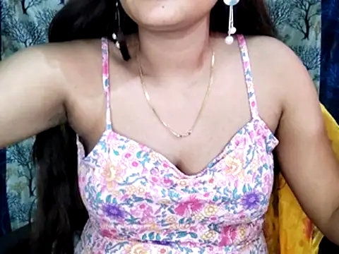 Aarvi_Arora's cam snapshot