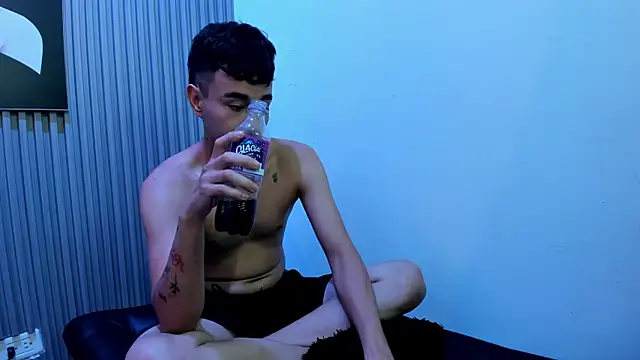 KathyAiden live sex cam