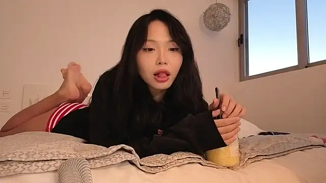 TammiLou live sex cam