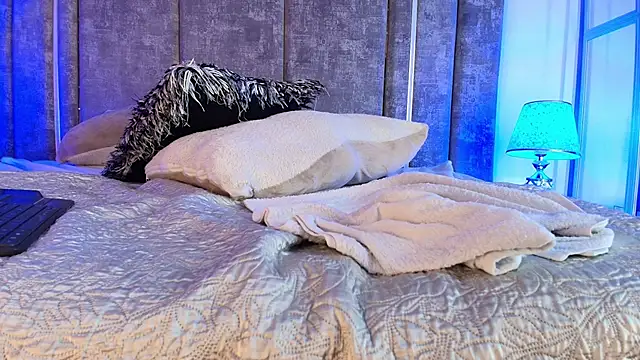 kaletattoo's cam snapshot