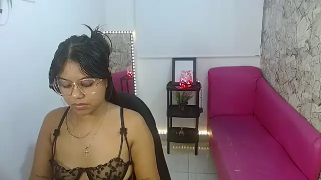 Shawnycarson's cam snapshot