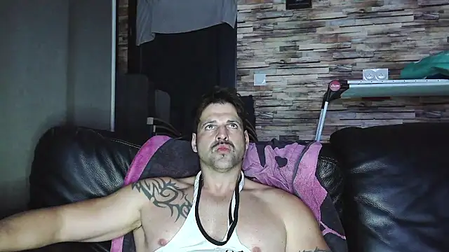 XxBigboybandxX live sex cam