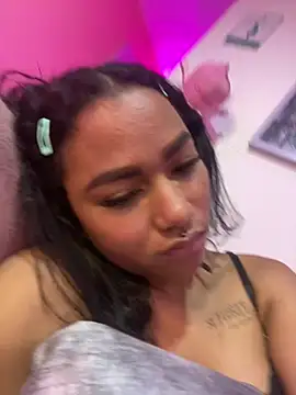 Tatianapink18's cam snapshot