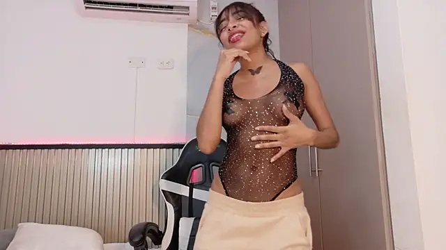 Scarlet_Vixen_'s cam snapshot