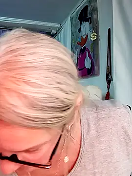 irinamaux's cam snapshot