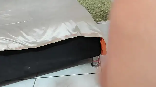 Latin_Mature975's cam snapshot