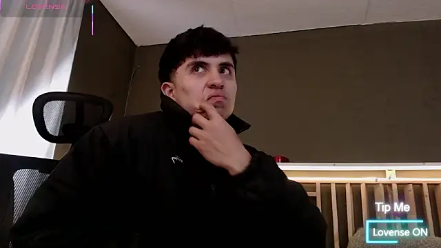 PaulEvens live sex cam