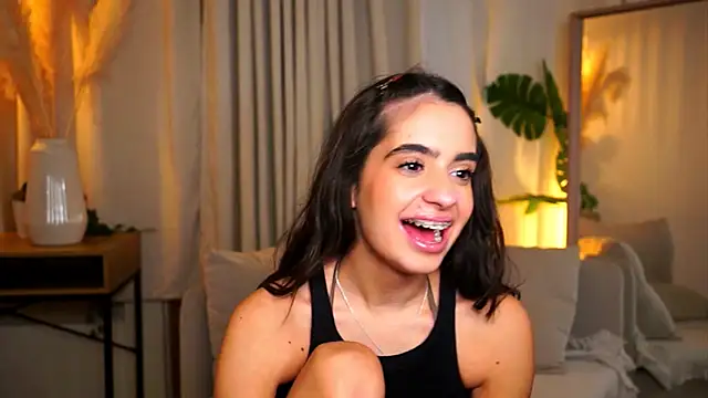 miilky_wayy's cam snapshot