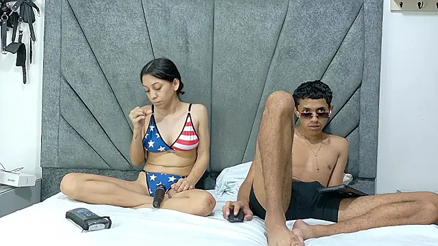 MielAndLeo live sex cam