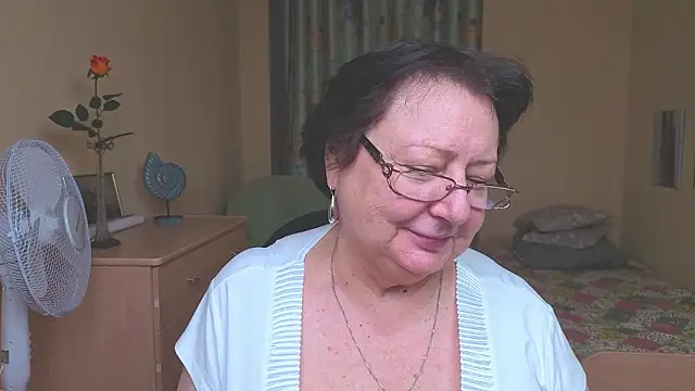 Margo_Moll live sex cam