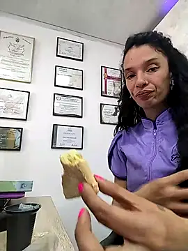 rebekka_simpson live sex cam