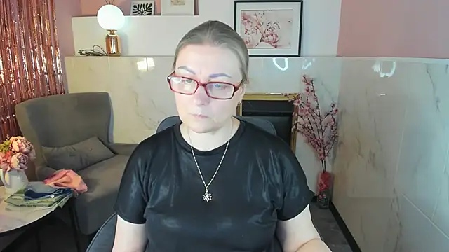 AlexandraKind live sex cam