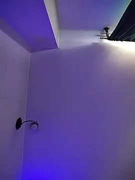 LissaThompsom live sex cam