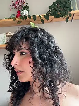 SugarTroubl33 live sex cam