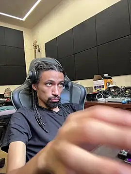 FavelaDaddyCum live sex cam