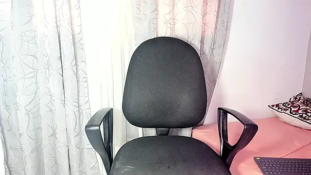 elysha_venus_'s cam snapshot