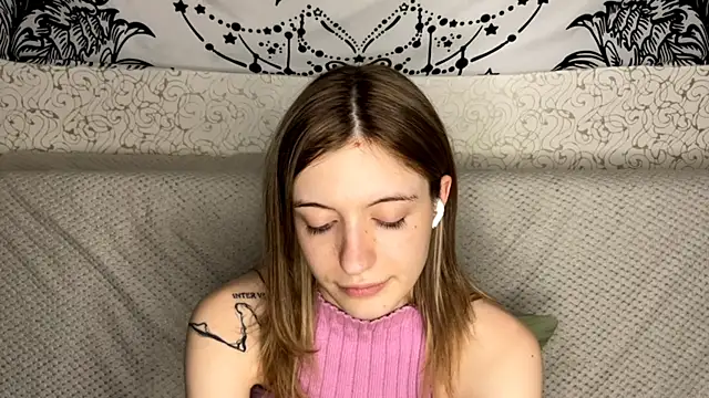 Shining_Robi's cam snapshot