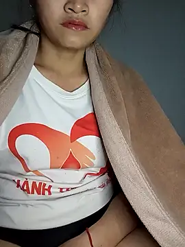 yumyum112's cam snapshot