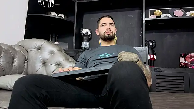 matteosantos live sex cam