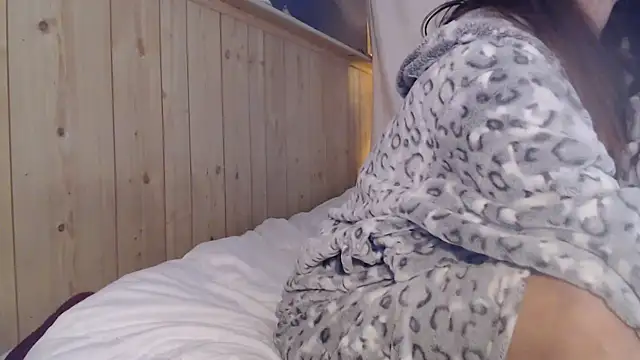 saraswirls69@xh's cam snapshot