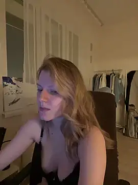 MaryHiggins's cam snapshot