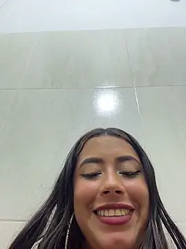 ElaaPerez live sex cam