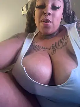 DiamondBlaz3 live sex cam