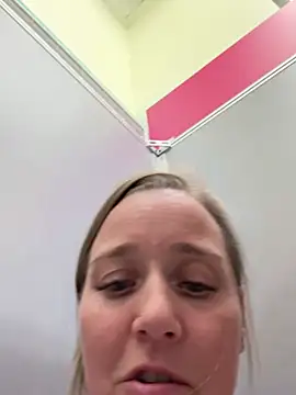 Skyellar live sex cam