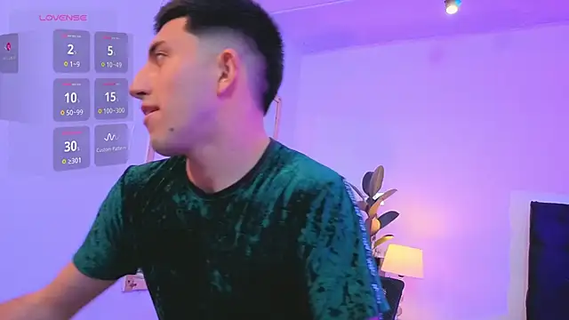 Un_Sluttyy live sex cam