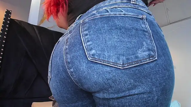 MAHIASMITH13 live sex cam